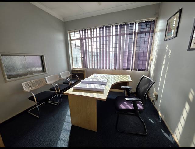 1,300M² WAREHOUSE FOR SALE IN BOOYSENS RESERVE